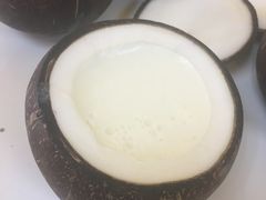 -志龙皇冠吃货椰子铺