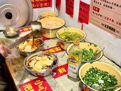 -柳州肥姨妈大骨螺蛳粉(万达中心店)