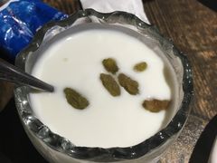 自制老酸奶-阿拉轩豫见新疆主题餐厅