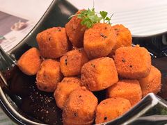 黑松露脆皮豆腐粒-桂满陇·蟹黄小笼汤包(环球港店)