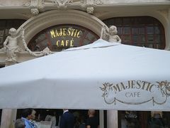 -Majestic Café
