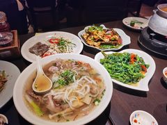 -大头虾越式风味餐厅(光明广场店)