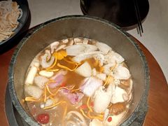 -芸山季·云南山珍菌火锅(人民广场来福士店)