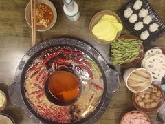 -黄潇洒老火锅(九眼桥宏济巷店)