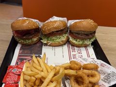 -The Habit Burger Grill 哈比特汉堡(爱琴海店)