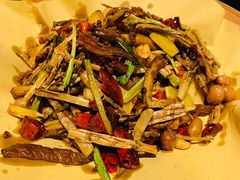 竹笋炒肥肠-华豫川酒家(双子塔店)