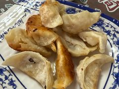 马蹄锅贴-长人馄饨铺(解放街店)