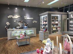 -丽婴房(七莘路店)