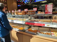 面包甜点陈列柜-稻香村(观前街店)