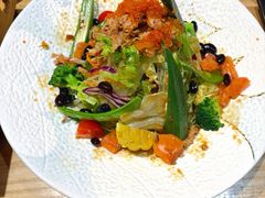 特制海鲜沙拉-松鱼亭·和牛烧肉(协鑫广场店)