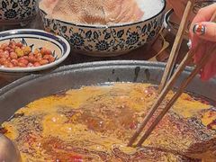 -旧街市鲜货老火锅(大光路店)