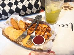 -小时光咖啡馆(北锣鼓巷店)