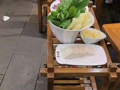 -亮欢寨酸汤鱼(沙冲路店)