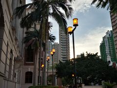 -香港大学