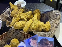 -BHC炸鸡(明洞总店)