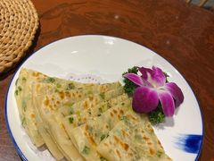 葱油饼-川旺角川粤融合菜•海景餐厅(星海广场店)