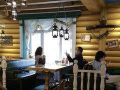 -米德维奇俄式西餐厅(西六道街店)