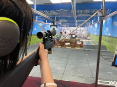 -都市枪神实弹射击俱乐部