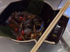 -刘姐啤酒鱼民族演艺餐厅(西街总店)