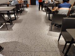 大堂-向外鱼乐·土菜·虹鳟鱼