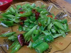 -绿草墩