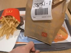 -麦当劳(中山公园龙之梦店)