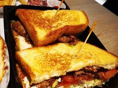 -The Habit Burger Grill 哈比特汉堡(复兴soho店)