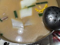 -肥仔文澳门猪骨煲(南京西路店)