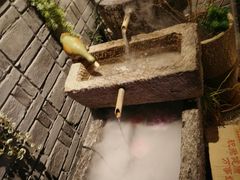 -老牌坊云南鱼豆花火锅(哈西万达店)