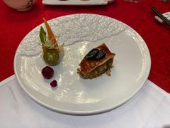 -深圳富苑皇冠假日套房酒店