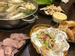 -乡土黄·鲜牛肉火锅·小龙虾(兴业街店)