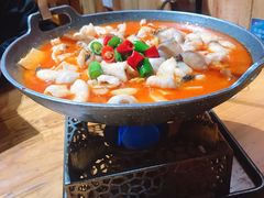 -老滇山寨•云南特色菜•地方菜•民族风情歌舞表演(金碧店)