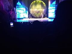 -工人俱乐部剧场杂技表演