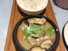 青咖喱鸡肉饭-随心小姐