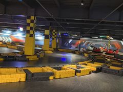 -极限PLAY运动娱乐新世界·团建派对表演休闲馆·室内高空游乐园