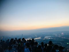 -紫金山山顶公园