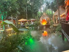 -二荆条·蜀鲜汇城市森林火锅