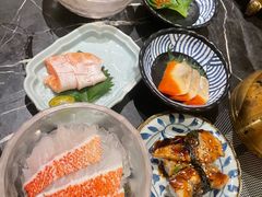 -半岛翡丽海鲜自助餐厅(观风亭店)