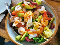 虾仁牛油果沙拉-RAC BAR(安福路店)