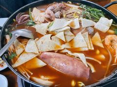 -亲昵春川鸡排(韩国美食街店)