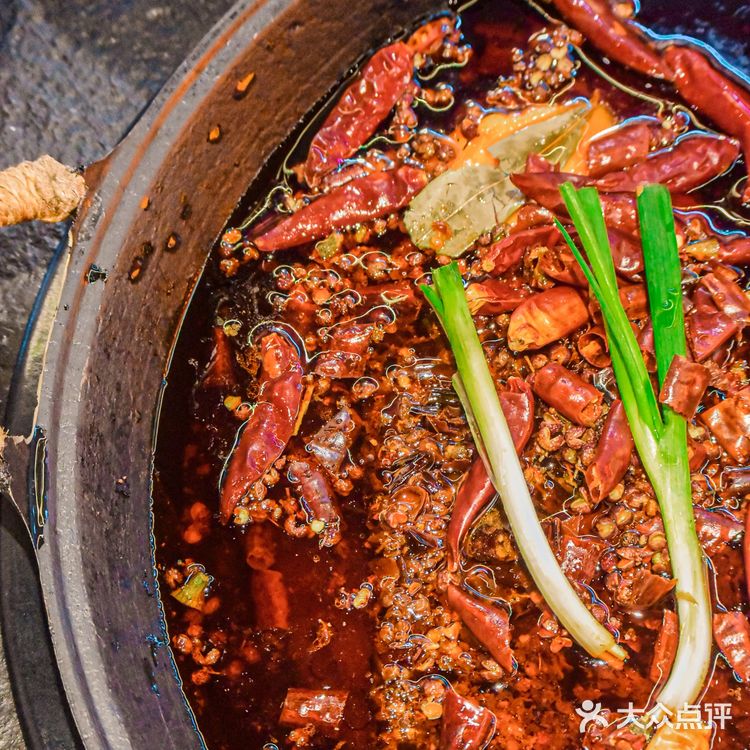 火锅别太辣🔥加点茶刚刚好🍵