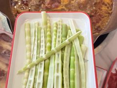 -毛辣果·贵州红酸汤牛肉火锅(西单店)