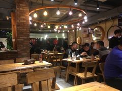 大堂-聚点串吧·北京烧烤(赵登禹路店)