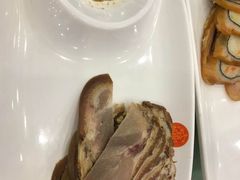 -园中园美食城
