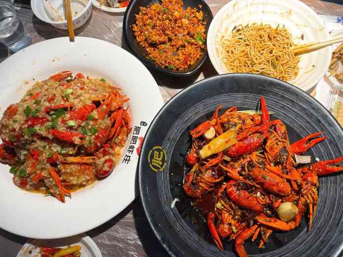 肥肥虾庄·金牌油焖大虾(石牌岭总店)-"味道一如既往的好,就是蒜头和