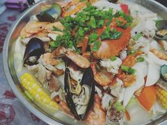 招牌海鲜骨煲-凤城康记饭店
