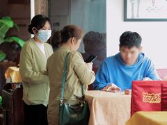 -东方之猪四更烤乳猪(金垦总店)