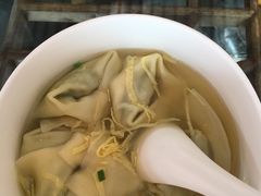 -笑来喜馄饨小笼工坊店(湖滨街店)