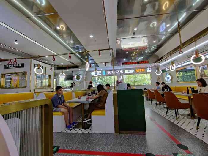 下一站·幸福茶餐厅(田贝旗舰店)-"今天休息跟朋友特地坐地铁过来品尝