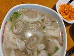 鲜肉虾仁馄饨-南城香·饭香串香馄饨香(富丰桥店)
